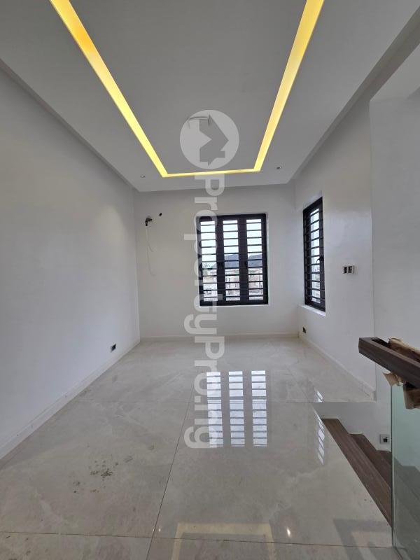 5 bedroom House for sale Adeniyi Jones Ikeja Lagos