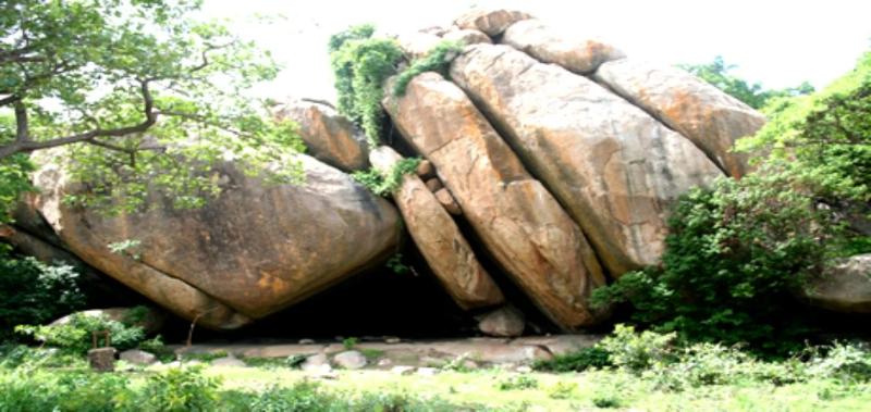 oyo west-guide