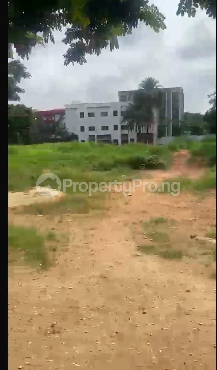 Land for sale Aguiyi Ironsi Way Maitama, Opposite Holy Trinity Catholic Church Maitama Abuja