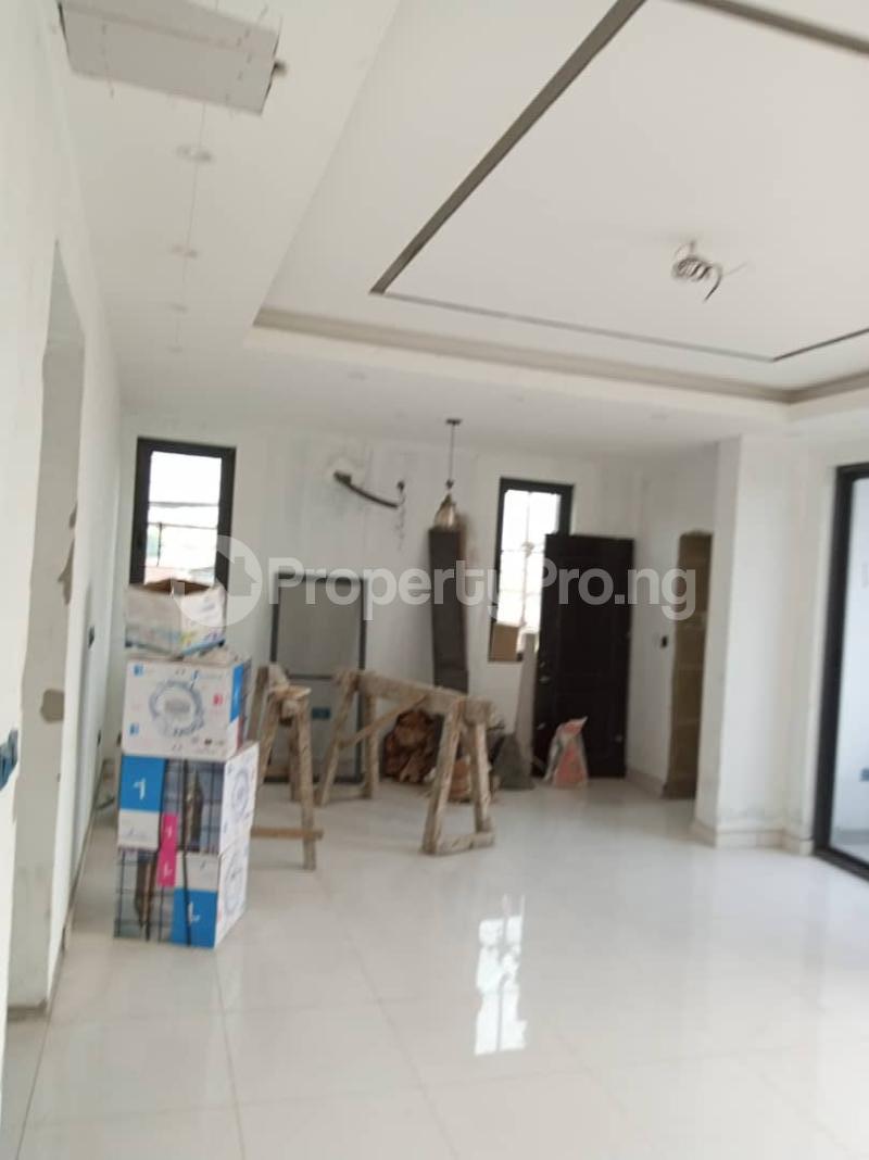 3 bedroom Flat / Apartment for rent Adekunle Yaba Lagos