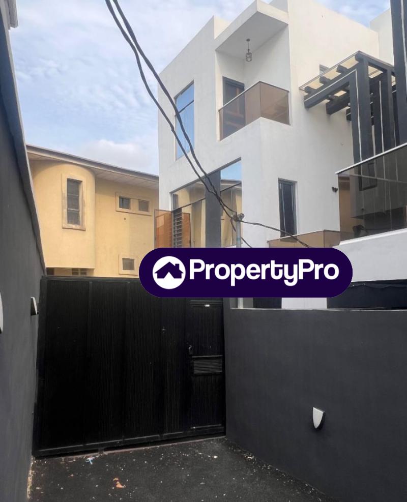 4 bedroom House for sale Omole Phase 1 Ikeja Lagos