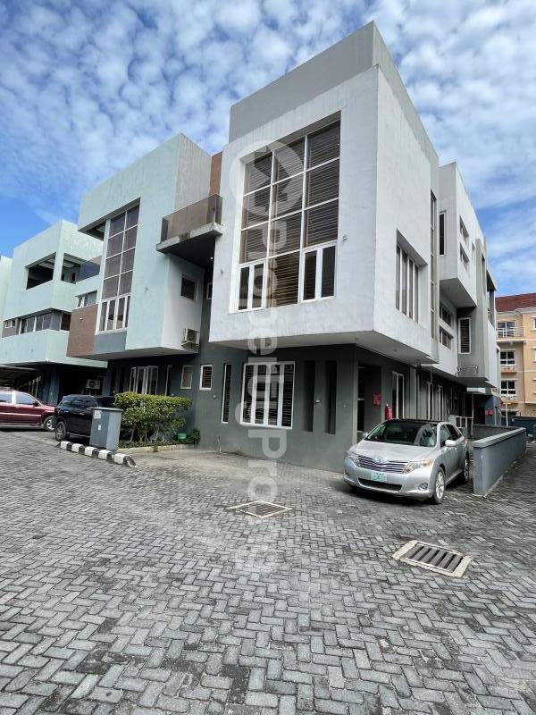 4 bedroom House for sale Osapa london Lekki Lagos