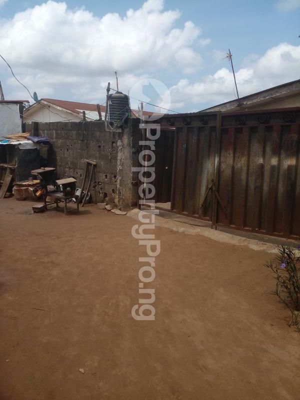 House for sale Oja Busstop, Jakande Estate Isolo Lagos