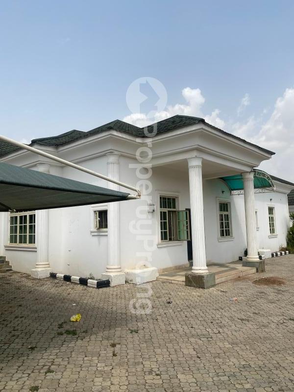 5 bedroom House for rent Off 3rd Avenue, Gwarinpa Abuja