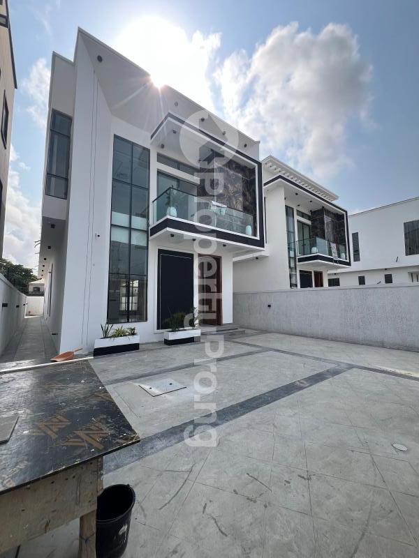 5 bedroom House for sale chevron Lekki Lagos