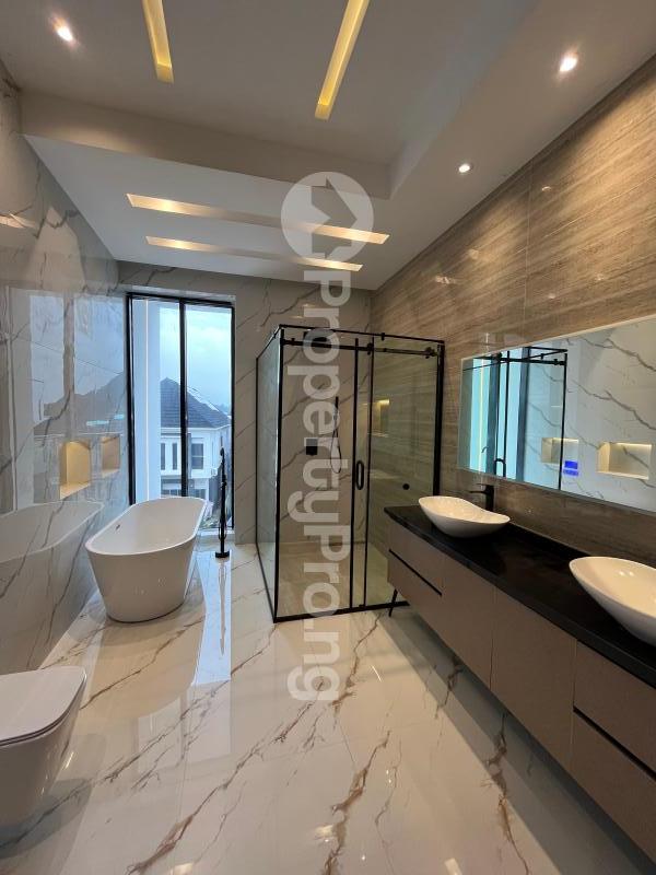 5 bedroom House for sale Lekki Lagos