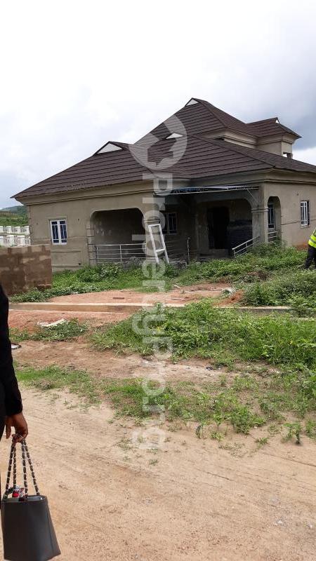 Land for sale Ayegun Oleyo Akala Express Ibadan Oyo