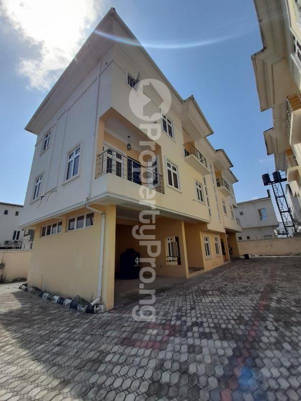 4 bedroom Flat / Apartment for sale Osapa Lekki Lagos