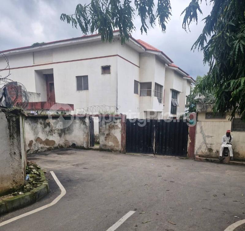 Land for sale Wuse 2 Abuja