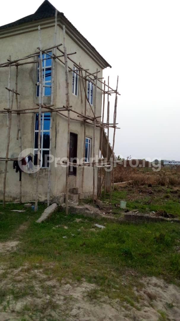 Land for sale chevron Lekki Lagos - 1