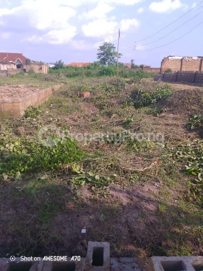 Land for sale Orobiyi Estate Extension, Off Elenusoso Ibadan Oyo