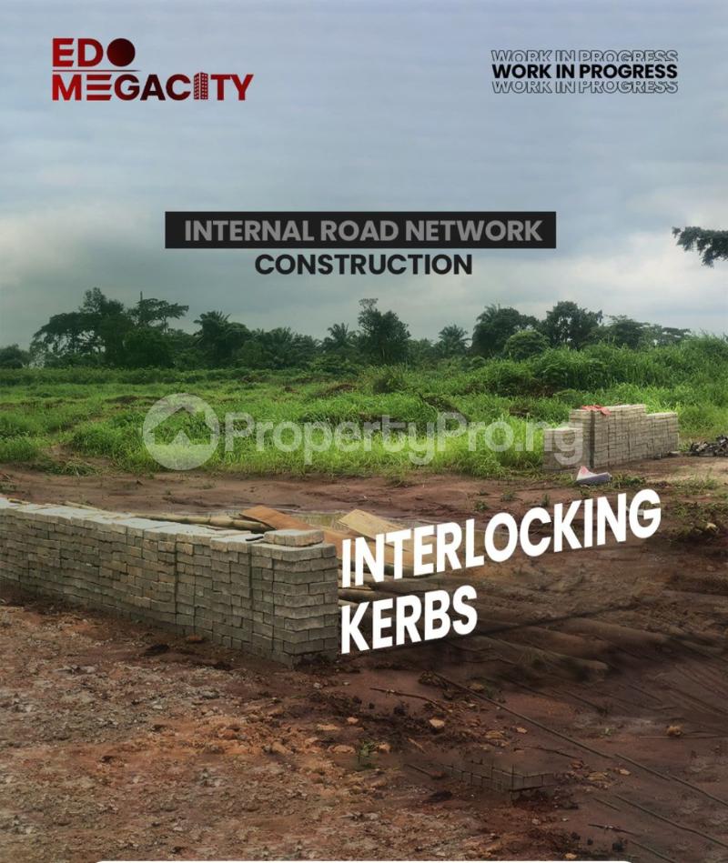 Land for sale Uwangue Community/ Edo Megacity/ Off Aduwawa By Pass Central Edo