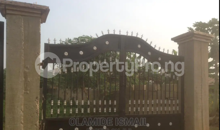 Land for sale Secretariat Oke Ogbo Ife Central Osun