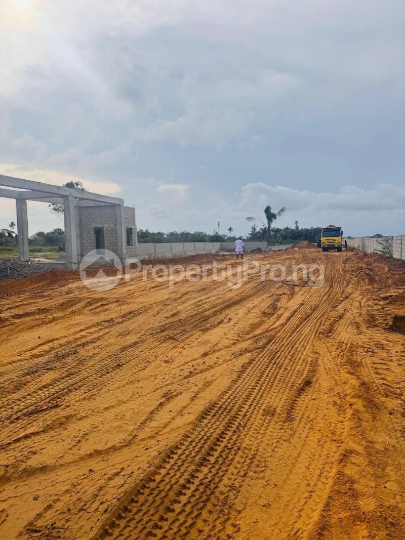 Land for sale Abomiti Eleranigbe Ibeju-Lekki Lagos - 0