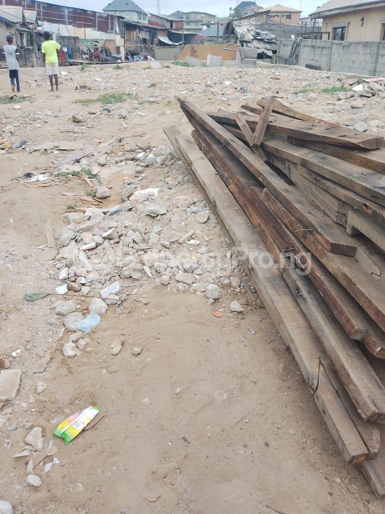 Land for sale Chemist Bus Stop Akoka Yaba Lagos