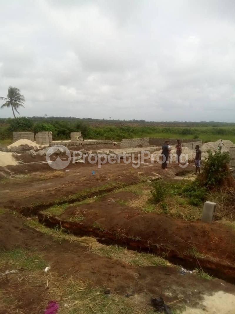 Land for sale Hampton Court Ise town Ibeju-Lekki Lagos