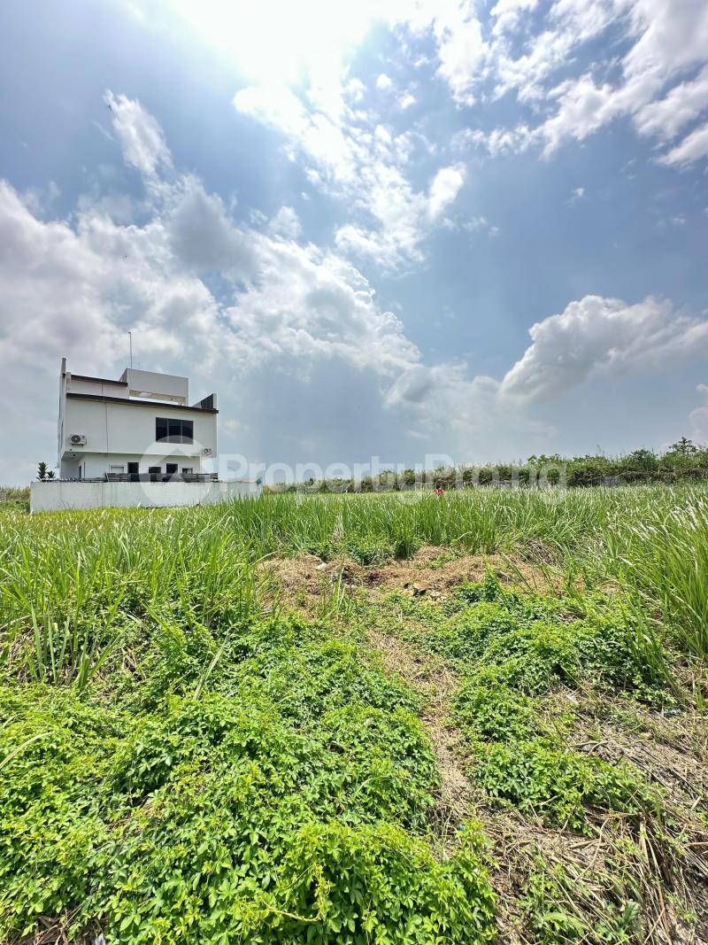 Land for sale Osapa london Lekki Lagos