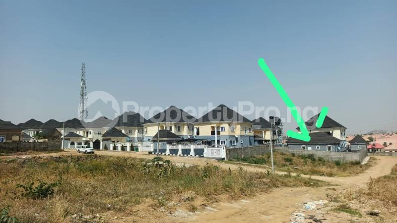 Land for sale Directors Estate Lugbe Abuja
