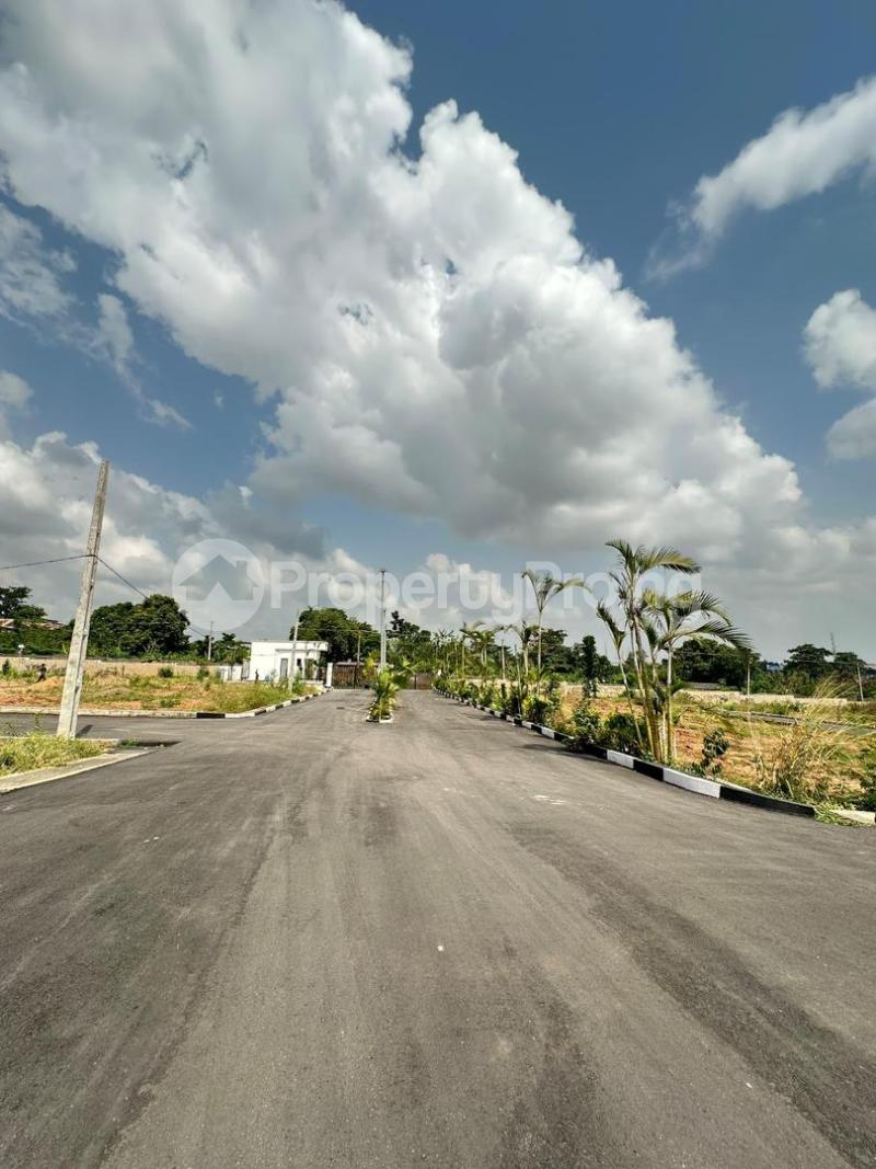Land for sale Prince Olaide Akinremi, Jagaban Gra, Samonda Ibadan Oyo