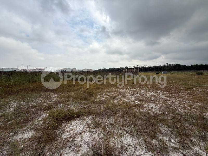 Land for sale Twin Lakes Estate Chevron Lekki Lagos - 0