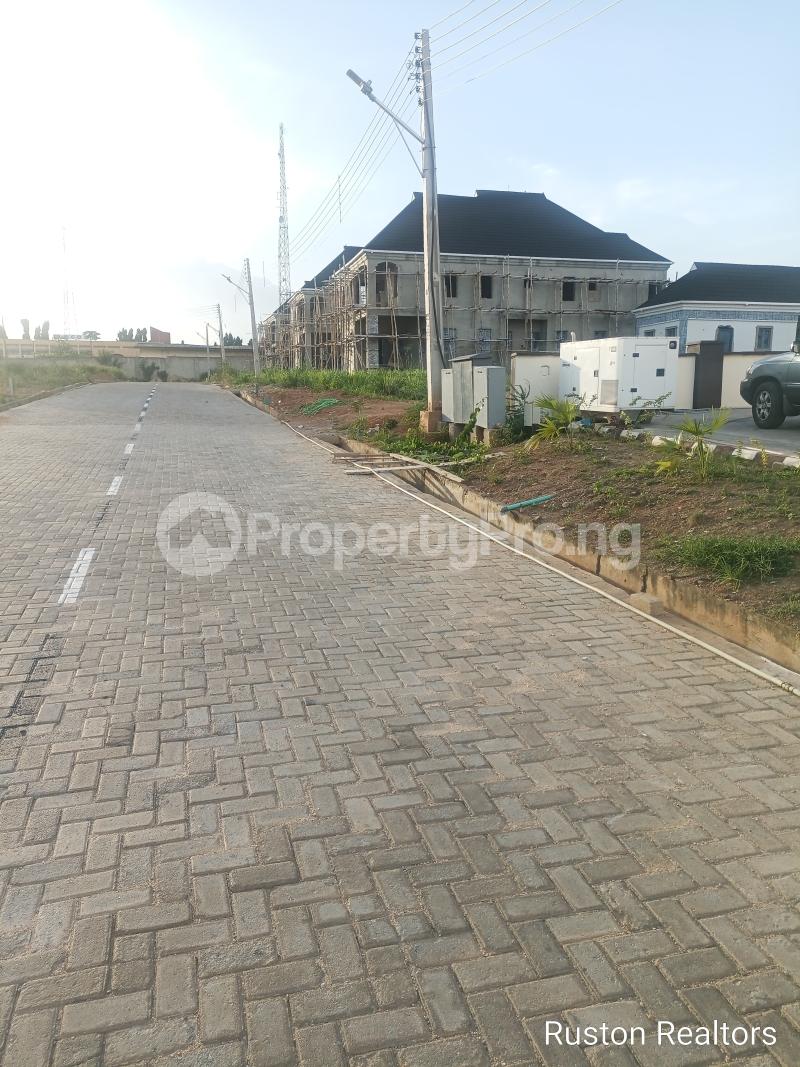 Land for sale Engr. Lere Adigun Gra Basorun Ibadan Oyo