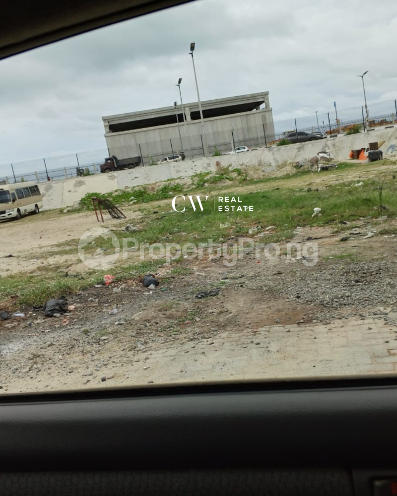 Land for rent Victoria Island Lagos