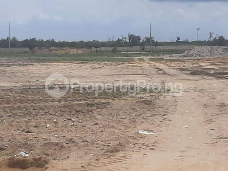 Land for sale Idera Scheme, Directly Facing Lekki Epe Expressway Eleko Ibeju-Lekki Lagos - 3