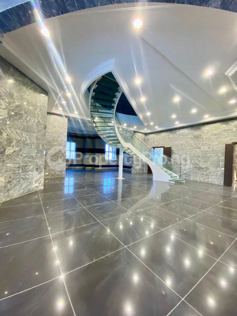 9 bedroom House for sale Guzape Abuja