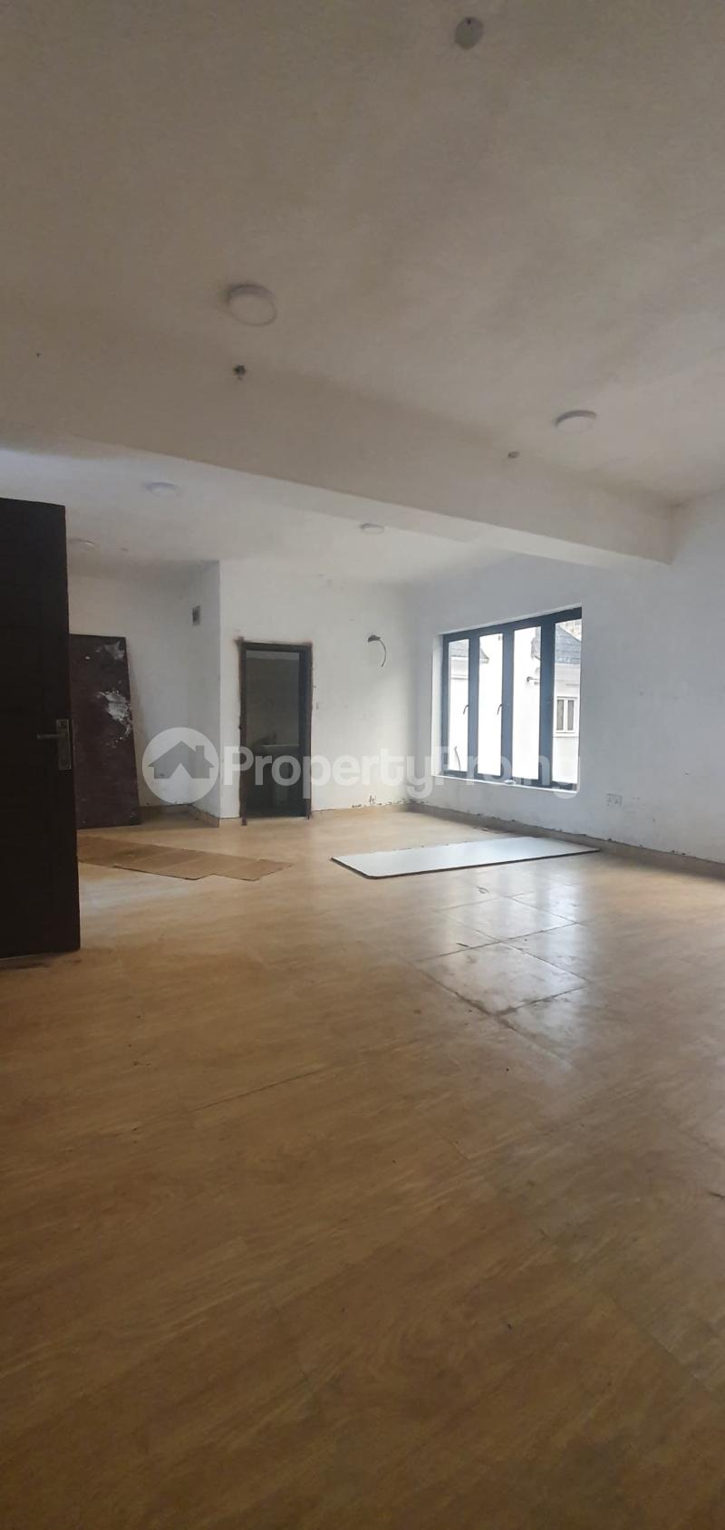 Commercial Property for rent  Lekki Phase 1 Lekki Lagos - 1