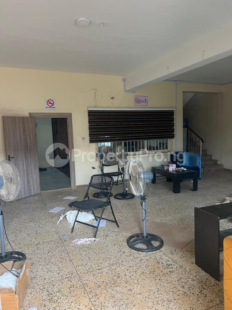 8 bedroom Commercial Property for rent Paul Hendricks Street, Off Aare Avenue, New Bodija Ibadan Oyo