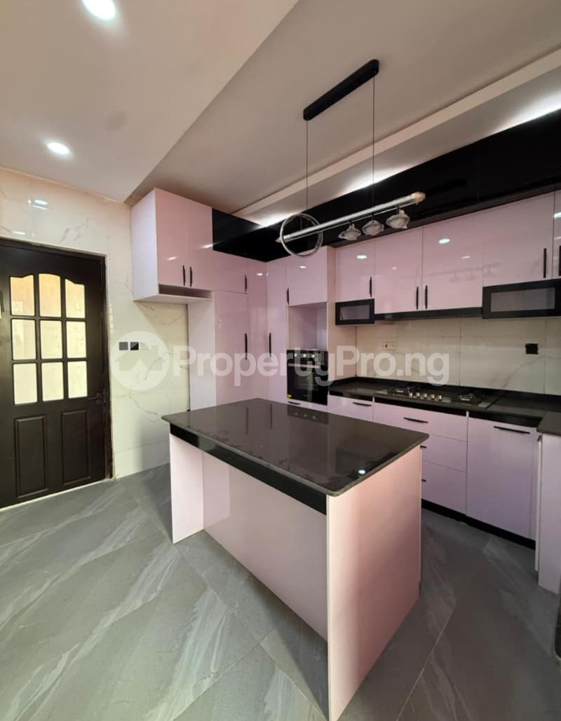3 bedroom Flat / Apartment for rent Alao Akala Way , Akobo Ibadan Oyo