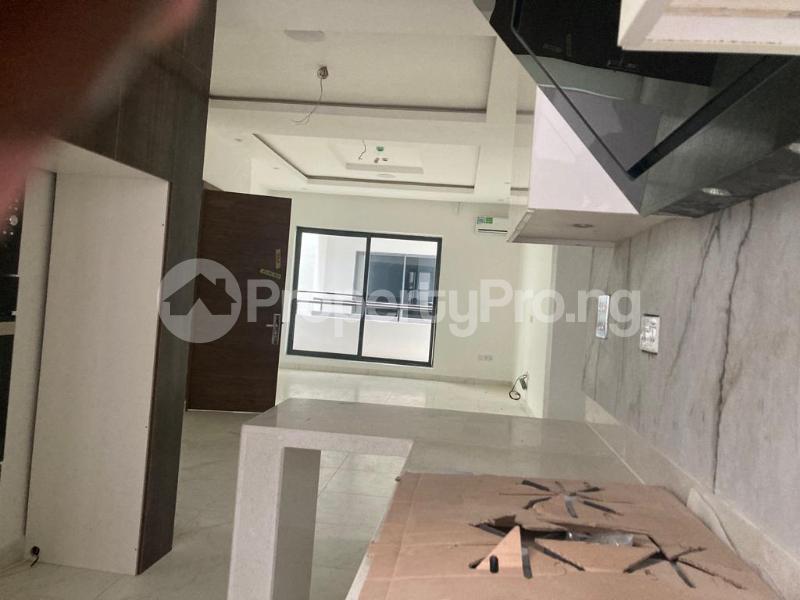 1 bedroom Flat / Apartment for sale By Ladipo Latinwo Crescent, Lekki Phase 1 Lekki Phase 1 Lekki Lagos