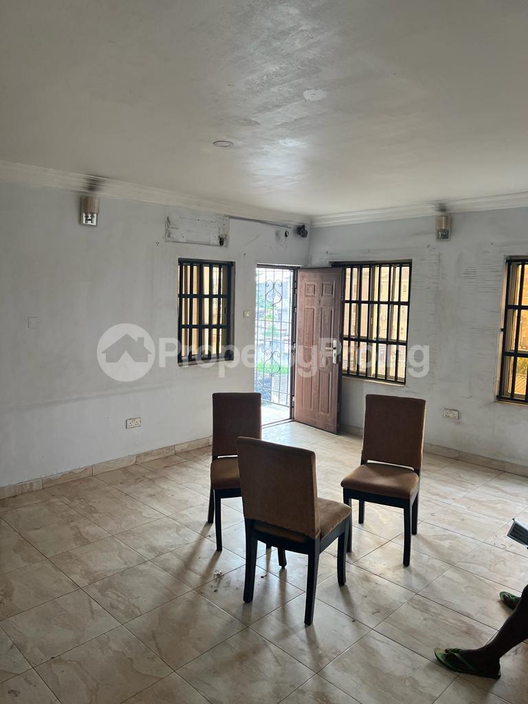 3 bedroom Flat / Apartment for rent Alagomeji Yaba Lagos