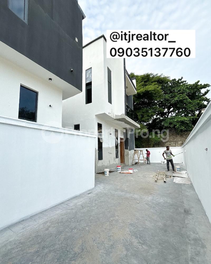 4 bedroom House for sale chevron Lekki Lagos