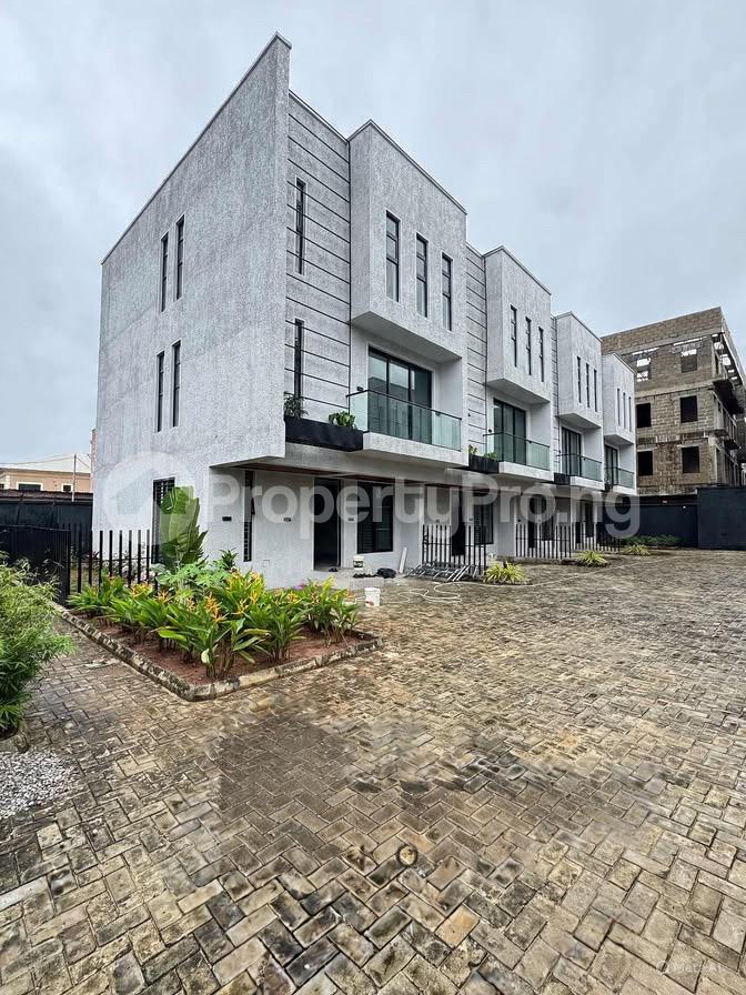 4 bedroom House for rent Ikate Lekki Lagos