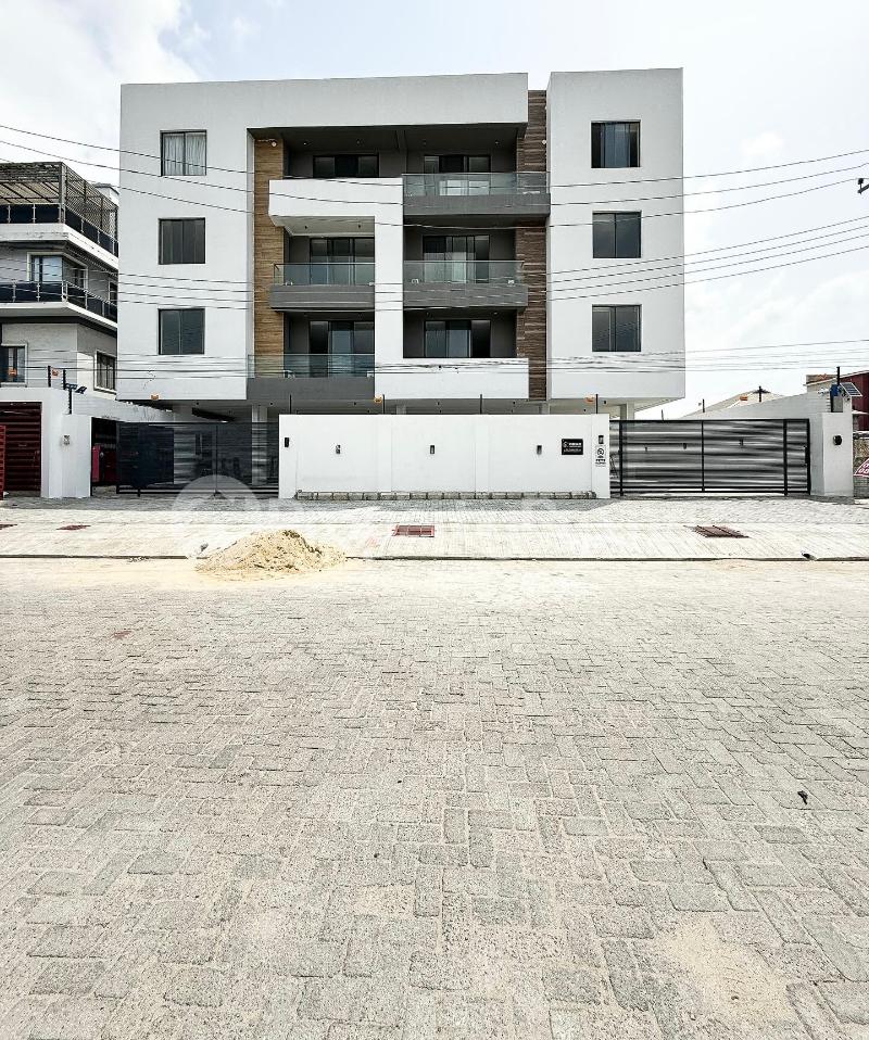 1 bedroom House for sale ONIRU Victoria Island Lagos
