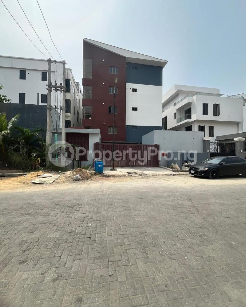 1 bedroom House for sale ONIRU Victoria Island Lagos