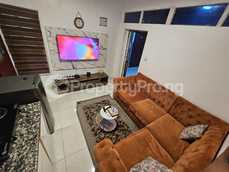 1 bedroom Flat / Apartment for rent Admiralty Road Lekki Lagos