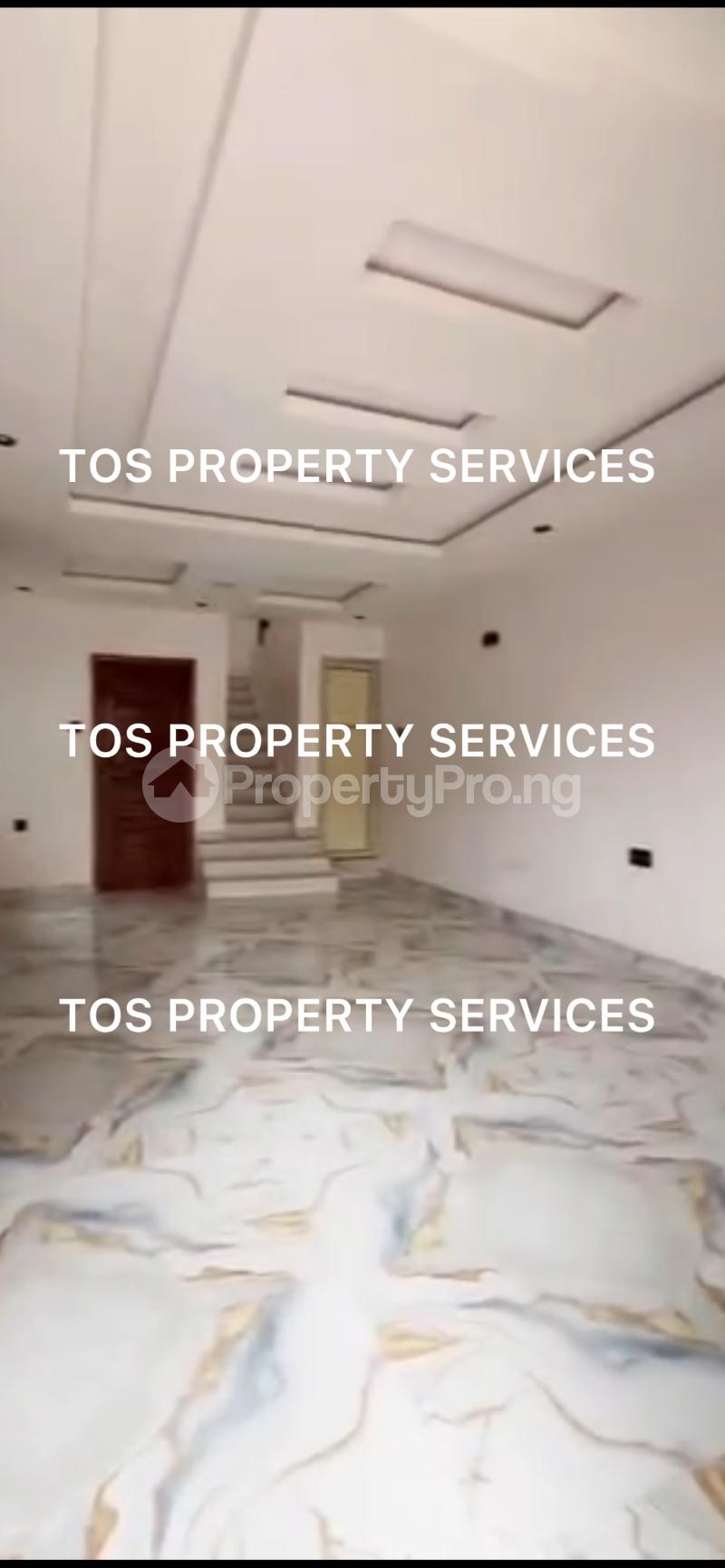 2 bedroom House for rent Shomolu Shomolu Shomolu Lagos