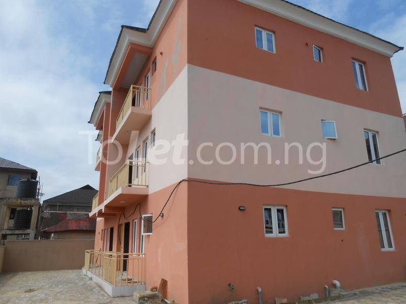 2 bedroom Flat / Apartment for rent After 4th Roundabout Lagos