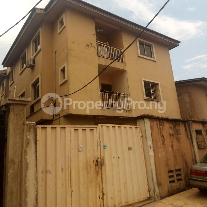 2 bedroom Flat / Apartment for rent Abiodun Close Akoka Yaba Lagos