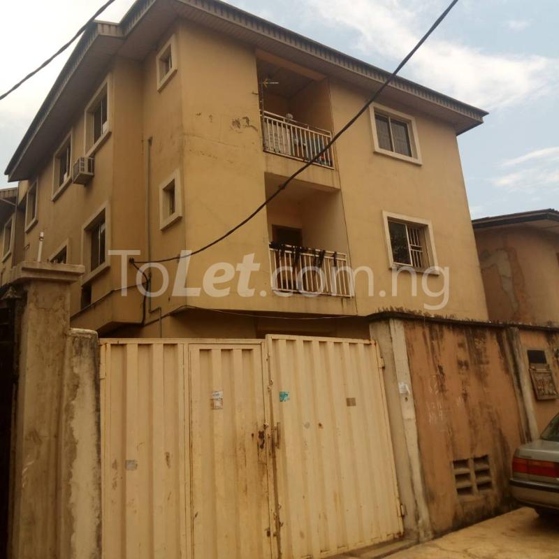2 bedroom Flat / Apartment for rent Abiodun Close Akoka Yaba Lagos