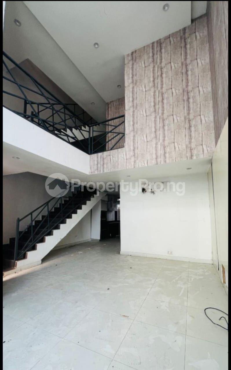2 bedroom House for rent Admiralty Road Lekki Lagos