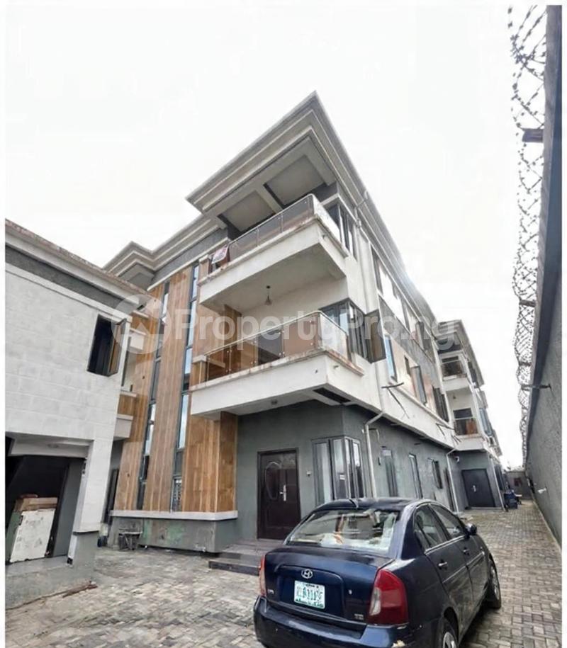 2 bedroom House for sale Ologolo Lekki Lagos