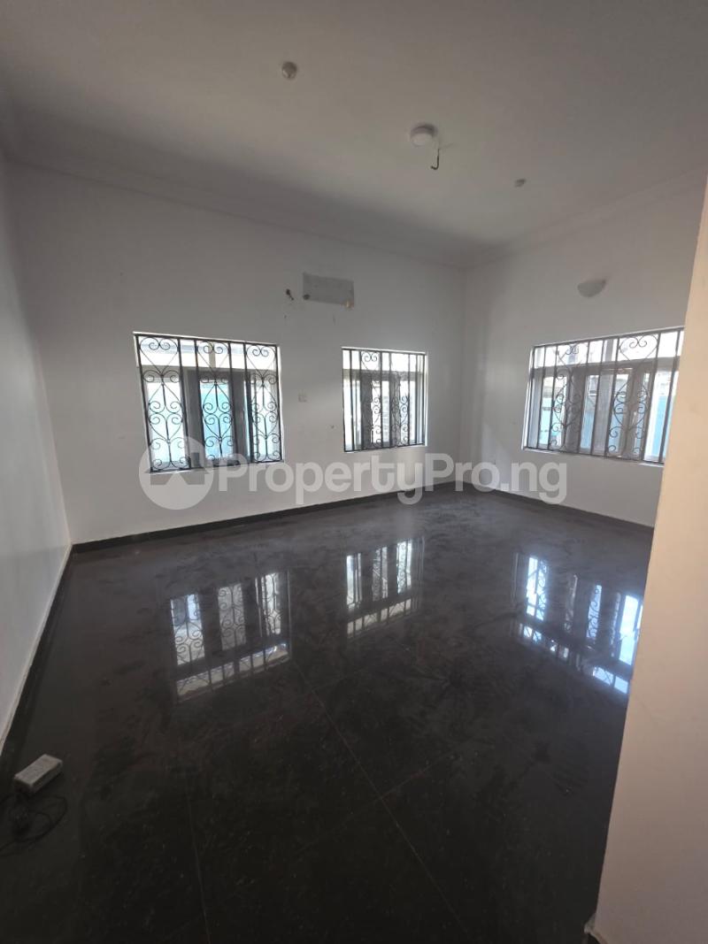 2 bedroom House for rent Off Admiralty Way, Lekki Phase 1 Lekki Lagos