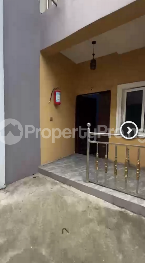 2 bedroom House for rent Off Adetola Aguda Surulere Lagos