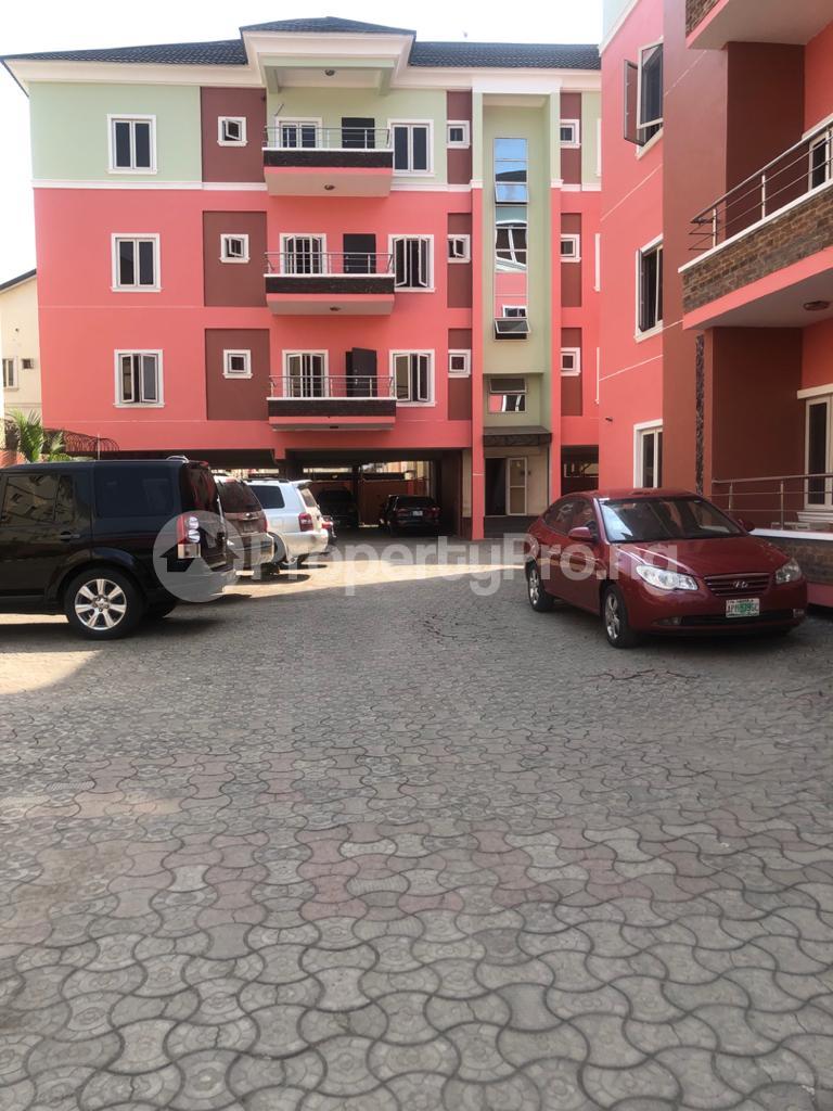 3 bedroom Flat / Apartment for rent Divine Mews Estste, Yaba Gra,lagos. Yaba Lagos