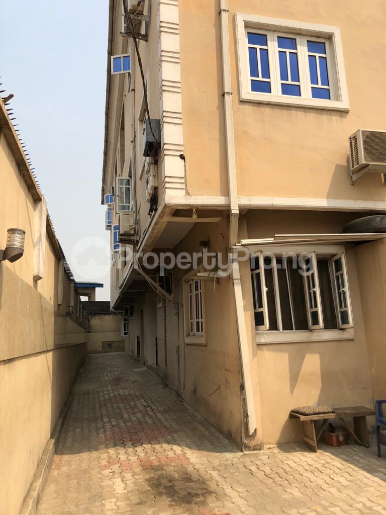 3 bedroom Flat / Apartment for rent Off Pedro Road, Shomolu, Lagos. Palmgroove Shomolu Lagos