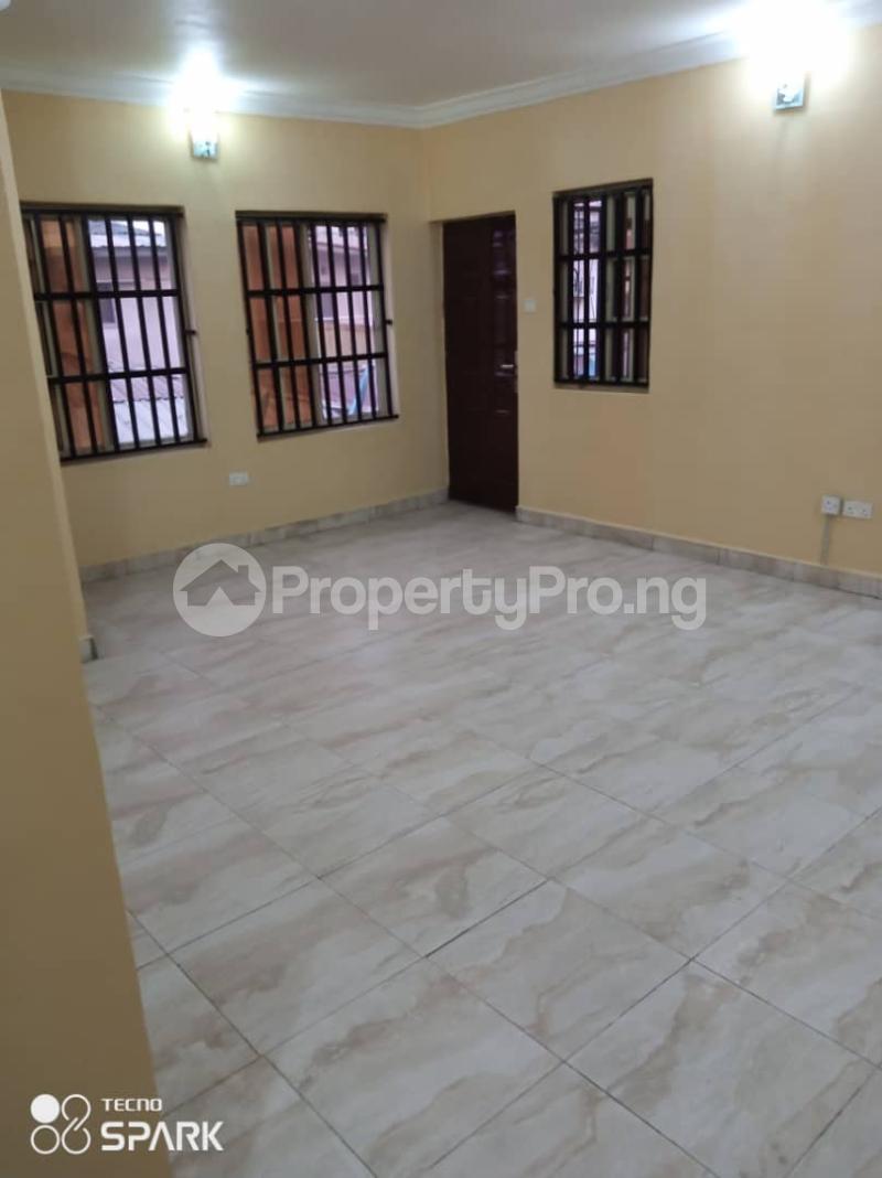 3 bedroom Flat / Apartment for rent Alagomeji, Yaba. Alagomeji Yaba Lagos