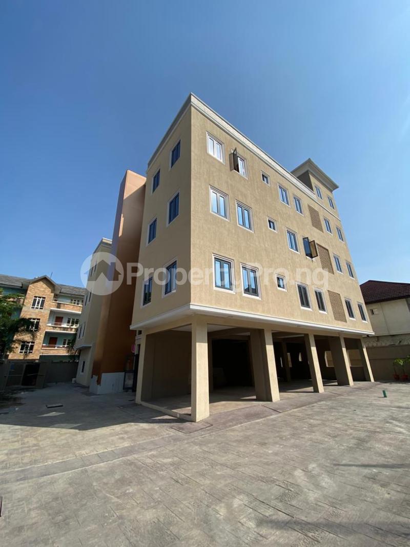 3 bedroom Flat / Apartment for rent ONIRU Victoria Island Lagos